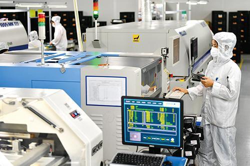 智慧工廠(chǎng) 信息科技驅(qū)動(dòng)綠色低碳變革