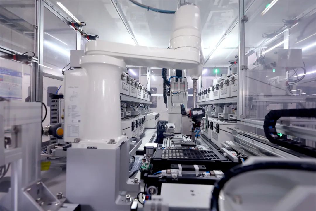 未來已來 深度長(zhǎng)虹以“AI+”全生態(tài)競(jìng)速，重塑產(chǎn)業(yè)格局